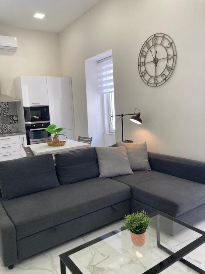 Charming Central Townhouse In Sliema By Assetflow Pro Leilighet Eksteriør bilde