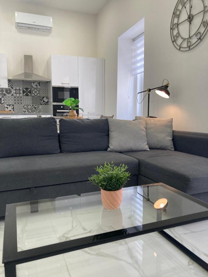 Charming Central Townhouse In Sliema By Assetflow Pro Leilighet Eksteriør bilde